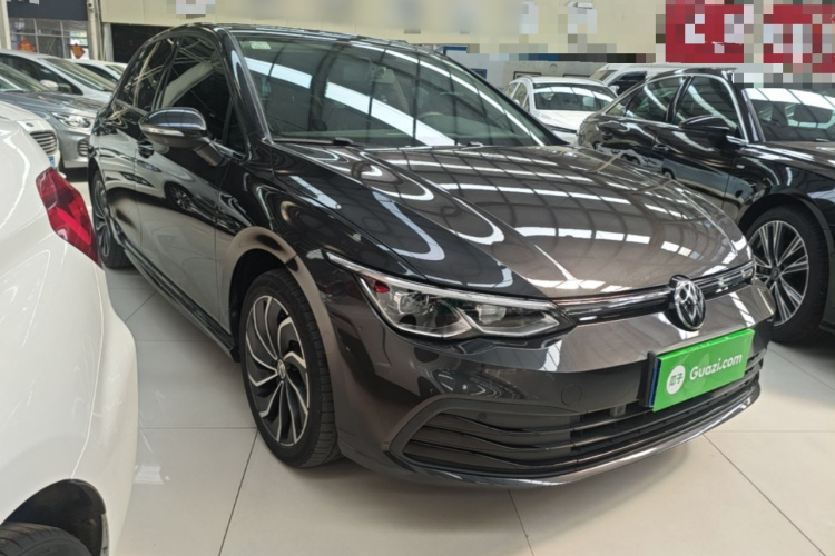 Volkswagen Golf 2021 #4 Volkswagen Golf 2021 صورة سيارة #4