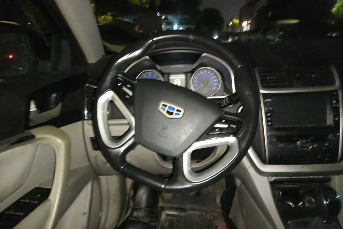 GEELY Emgrand 2014 #22 GEELY Emgrand 2014 car image #22