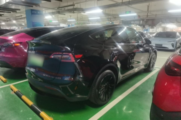 Tesla Model Y 2023 #7 Tesla Model Y 2023 immagine di auto #7