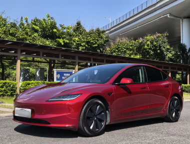 Tesla Model 3 2024 car image 
