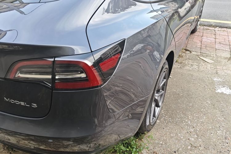 Tesla Model 3 2021 صورة سيارة #8