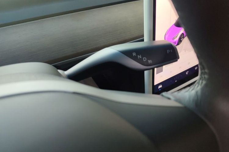 Tesla Model 3 2022 car image #14