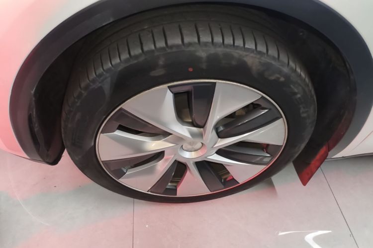 Tesla Model Y 2023 #9 Tesla Model Y 2023 car image #9