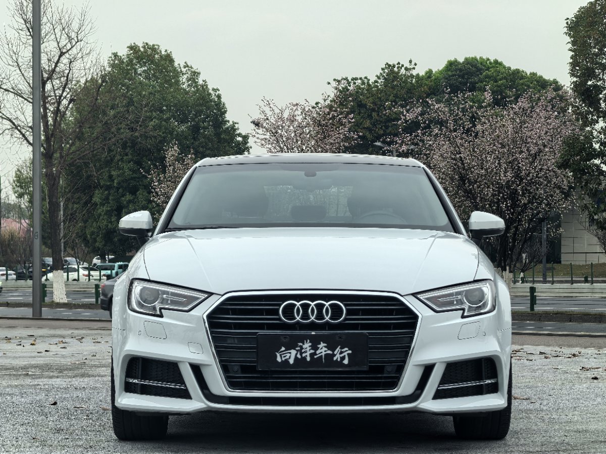 Audi A3 2019 car image #2