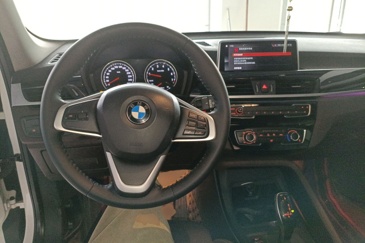 BMW X1 2020 imagen de coche #11
