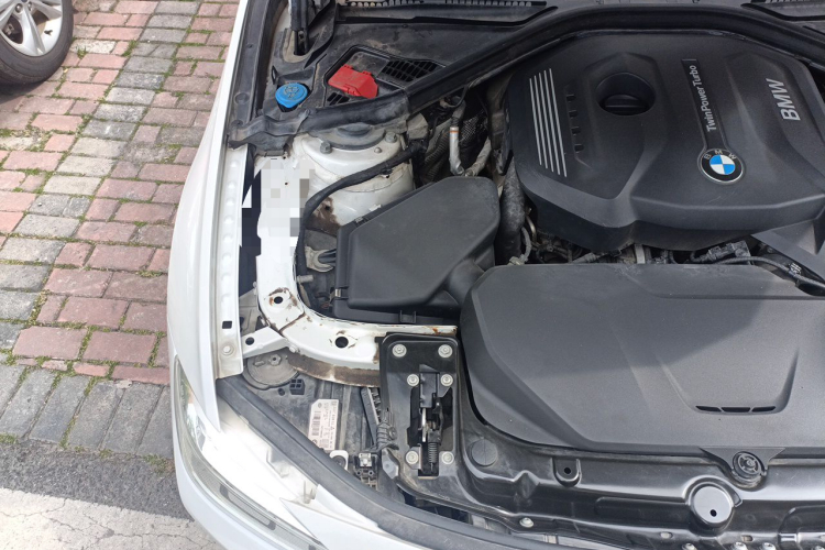 BMW 3 Series 2017 #28 BMW 3 Series 2017 car image #28