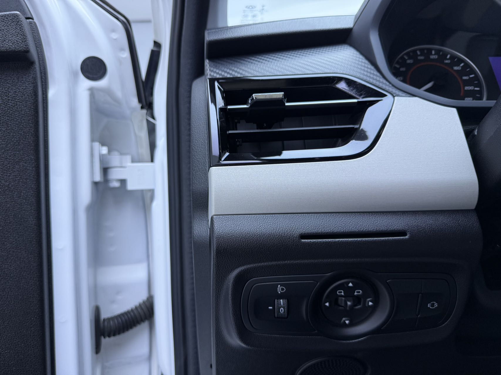 Chery Tiggo 3x 2023 #9 Chery Tiggo 3x 2023 изображение автомобиля #9