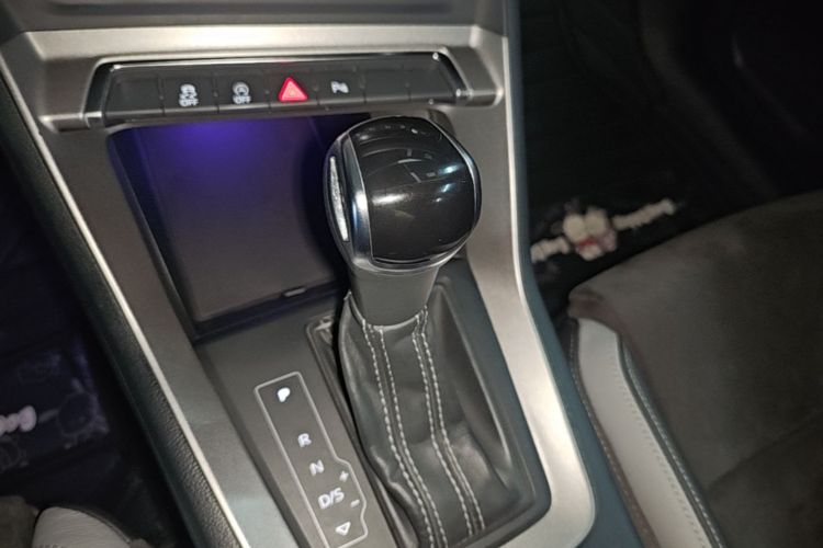 Audi Q3 2019 #18 Audi Q3 2019 car image #18