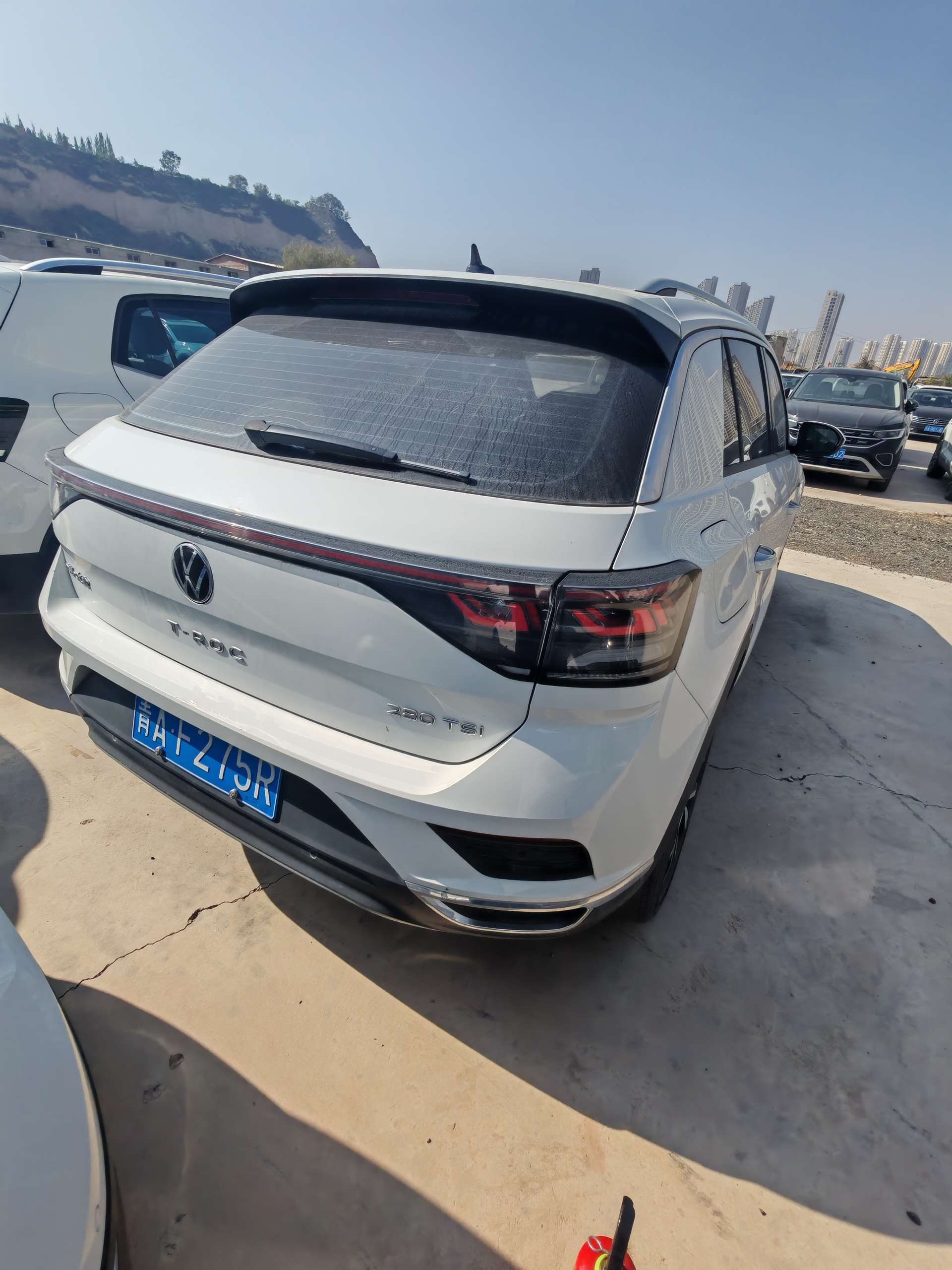 Volkswagen T-Roc 2024 car image #7