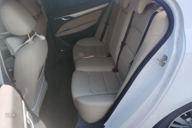 GEELY Emgrand 2018 #19 GEELY Emgrand 2018 car image #19