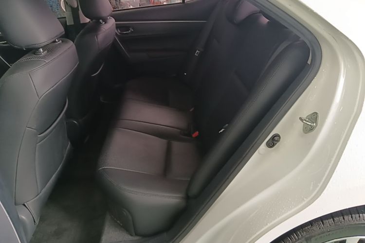 Toyota Corolla 2016 car image #17