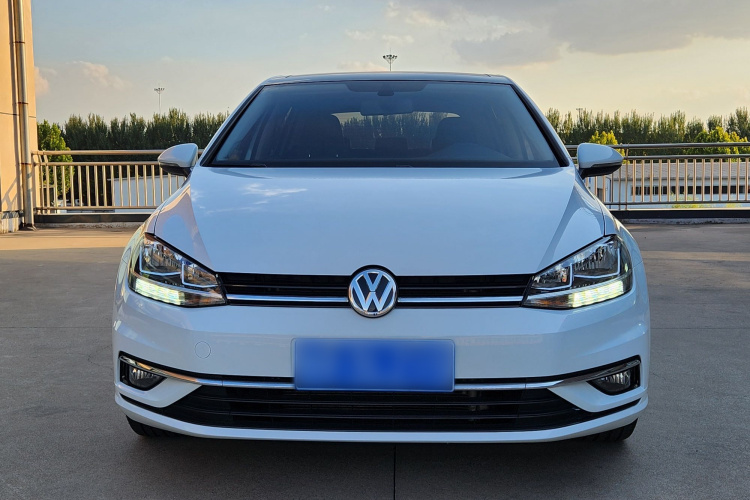 Volkswagen Golf 2020 #3 Volkswagen Golf 2020 car image #3