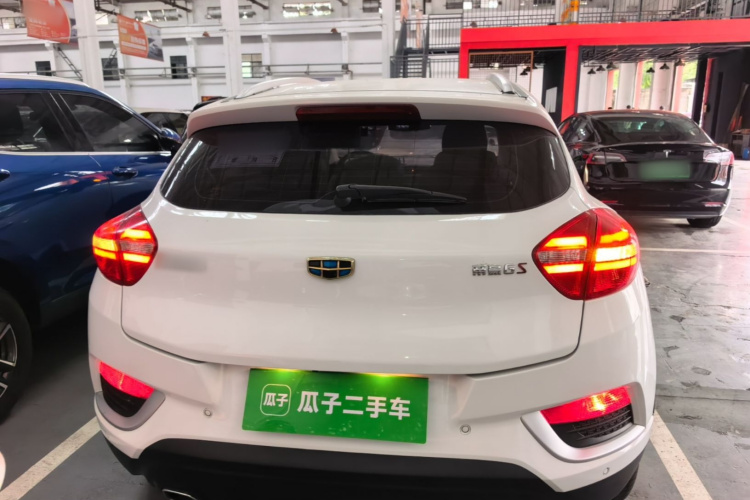 GEELY Emgrand GS 2016 car image #6