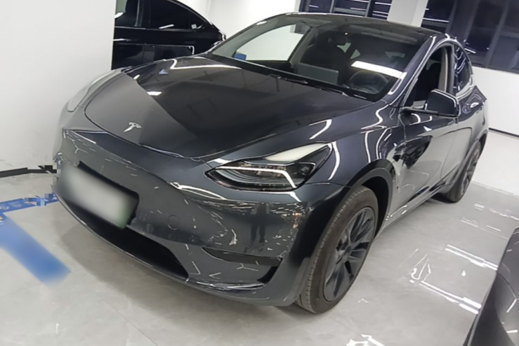 Tesla Model Y 2024 #2 Tesla Model Y 2024 car image #2