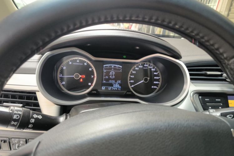 GEELY Emgrand GL 2017 immagine di auto #13