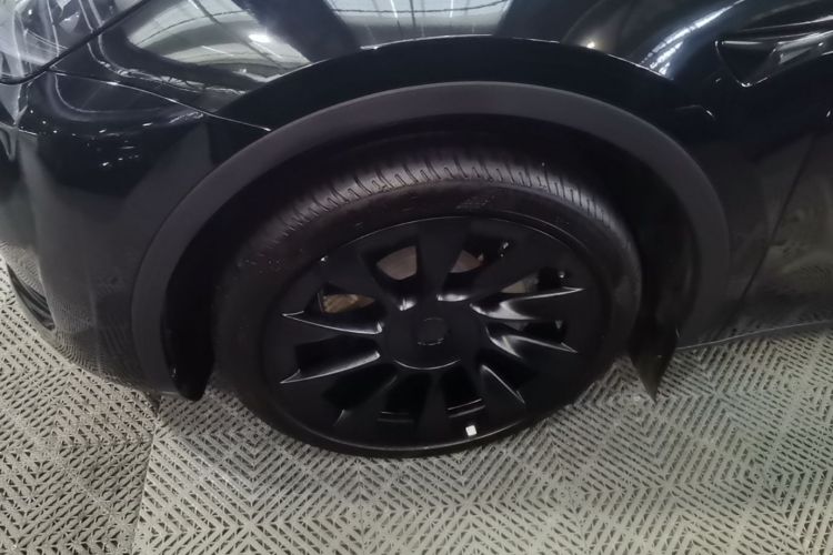 Tesla Model Y 2022 #9 Tesla Model Y 2022 car image #9
