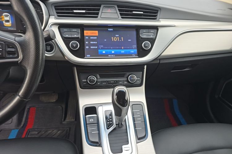 GEELY Emgrand GL 2017 car image #13