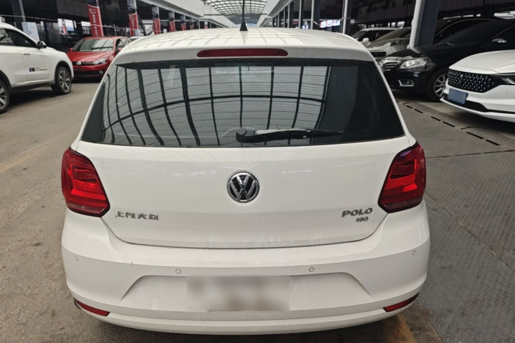 Volkswagen Polo 2016 car image #6