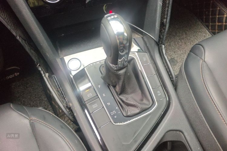 Volkswagen Tharu 2020 car image #16