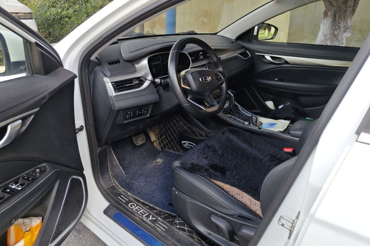 GEELY Emgrand 2020 car image #18