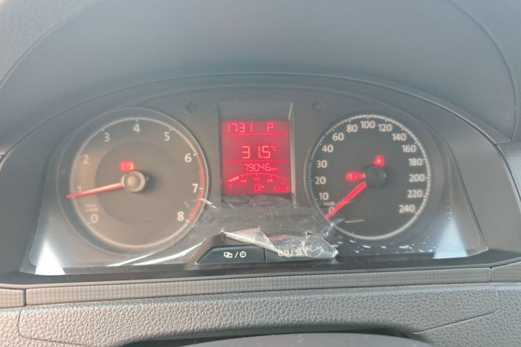 Volkswagen Santana 2019 صورة سيارة #12