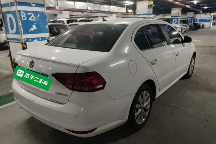Volkswagen Lavida 2018 car image #6
