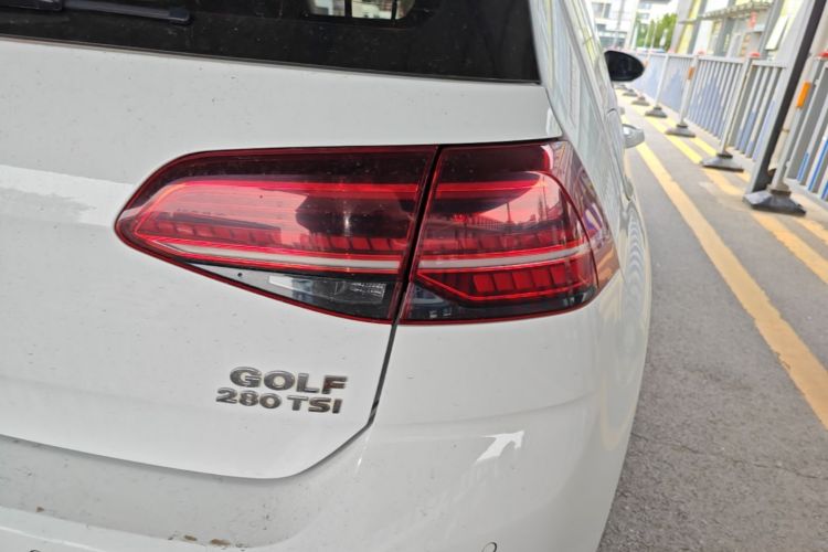 Volkswagen Golf 2019 #8 Volkswagen Golf 2019 car image #8