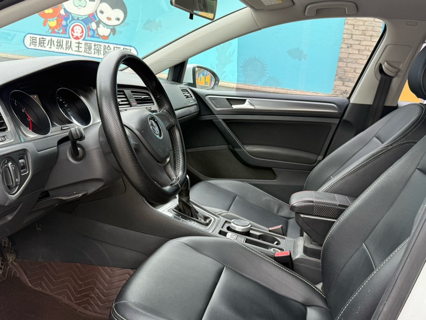 Volkswagen Golf 2016 car image #4