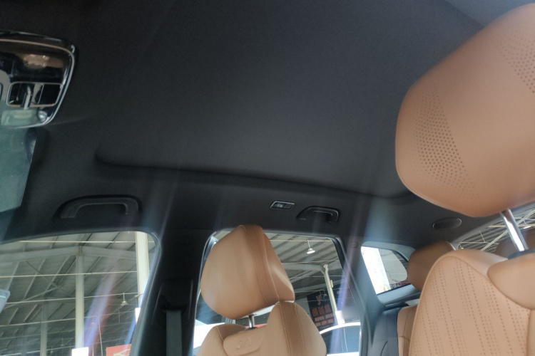 GEELY Boyue L 2025 car image #19
