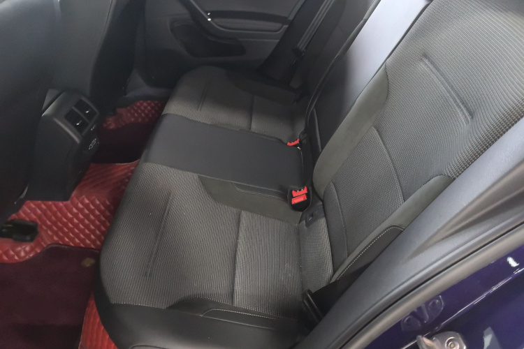 Volkswagen Golf 2020 imagen de coche #17