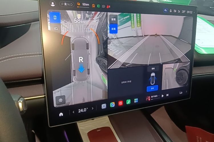 MI SU7 2024 immagine di auto #13