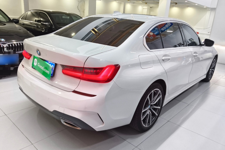 BMW 3 Series 2022 car image #7
