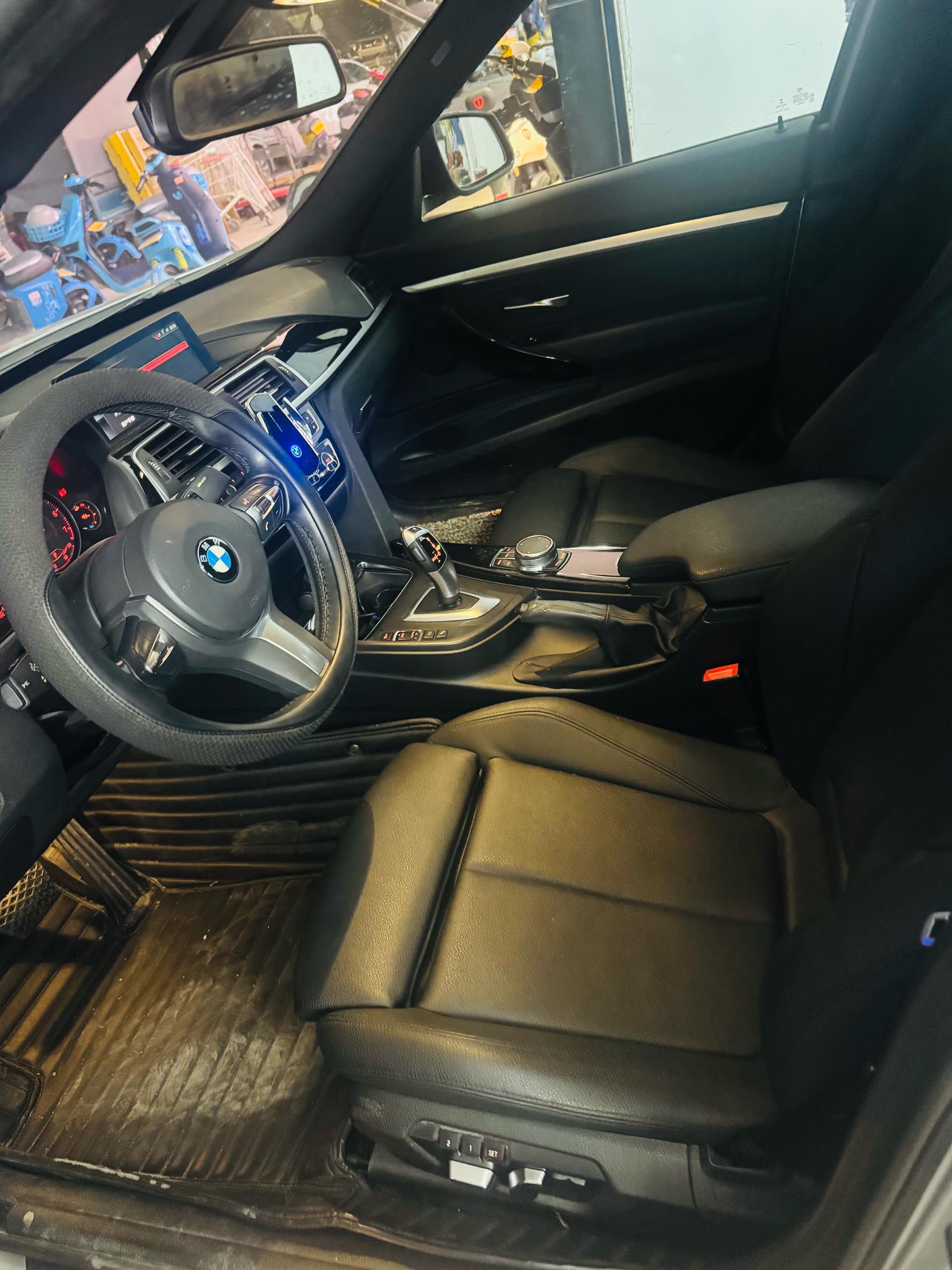 BMW 3 Series GT 2019 #4 BMW 3 Series GT 2019 car image #4