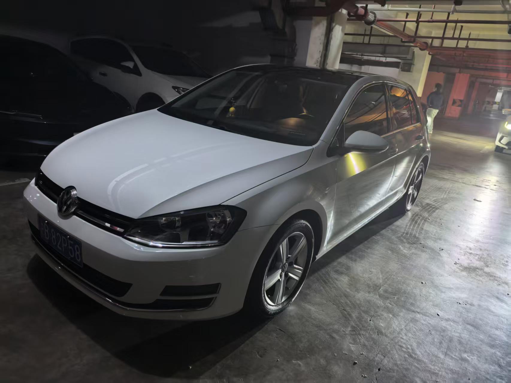 Volkswagen Golf 2015 car image 