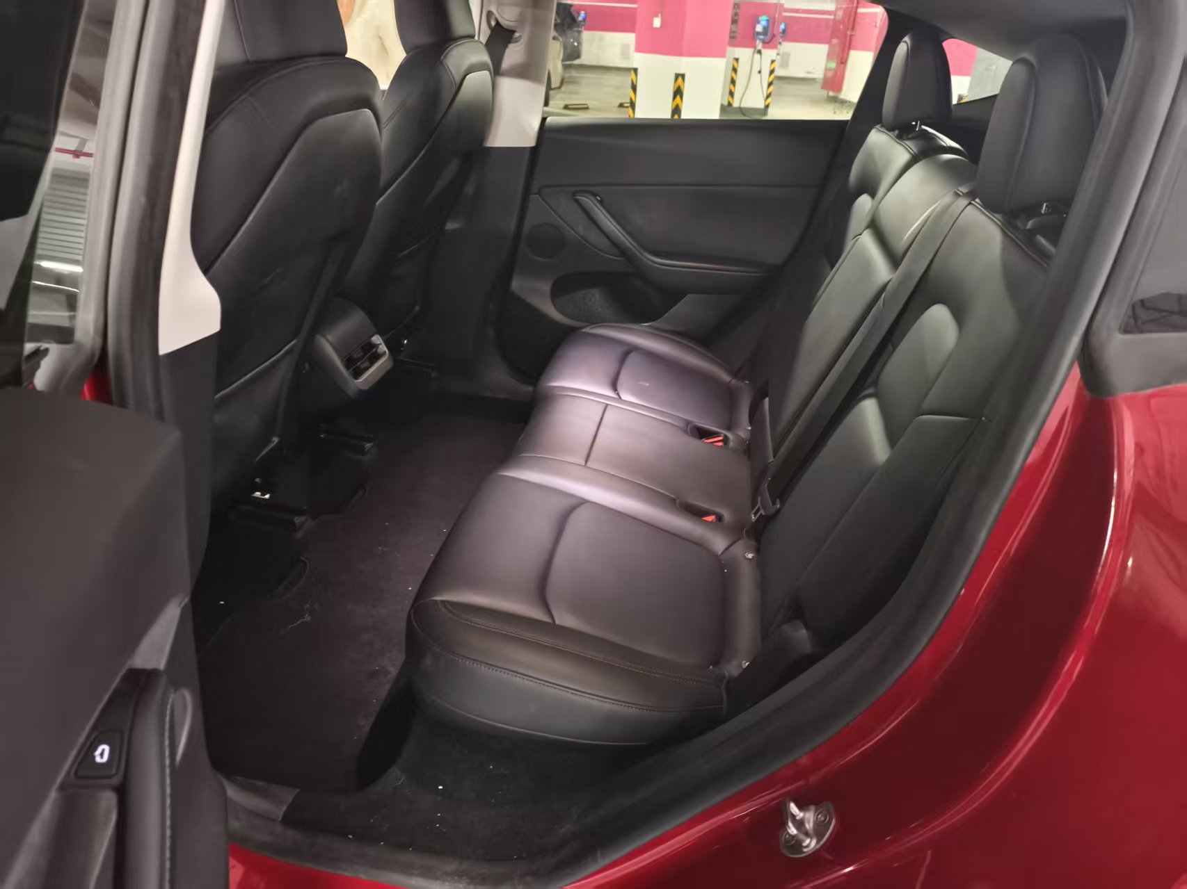 Tesla Model Y 2023 #6 Tesla Model Y 2023 car image #6