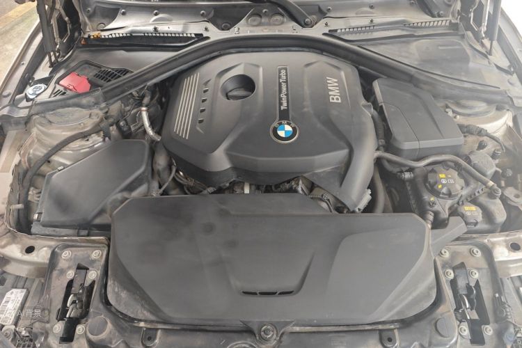 BMW 3 Series 2018 #22 BMW 3 Series 2018 car image #22