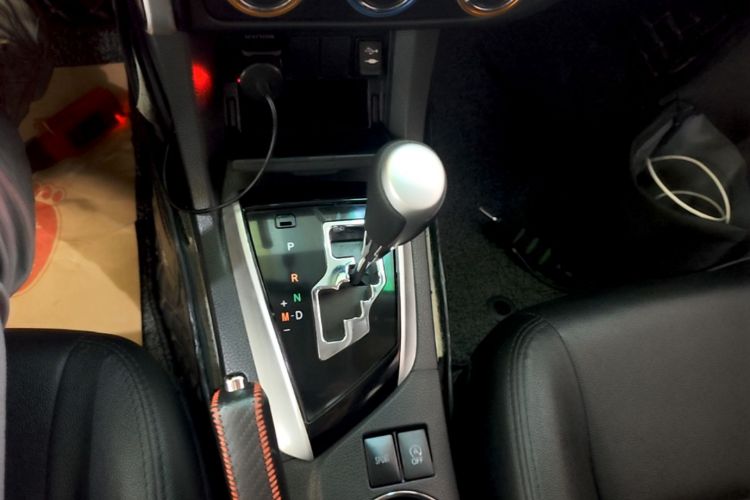 Toyota Corolla 2019 immagine di auto #14