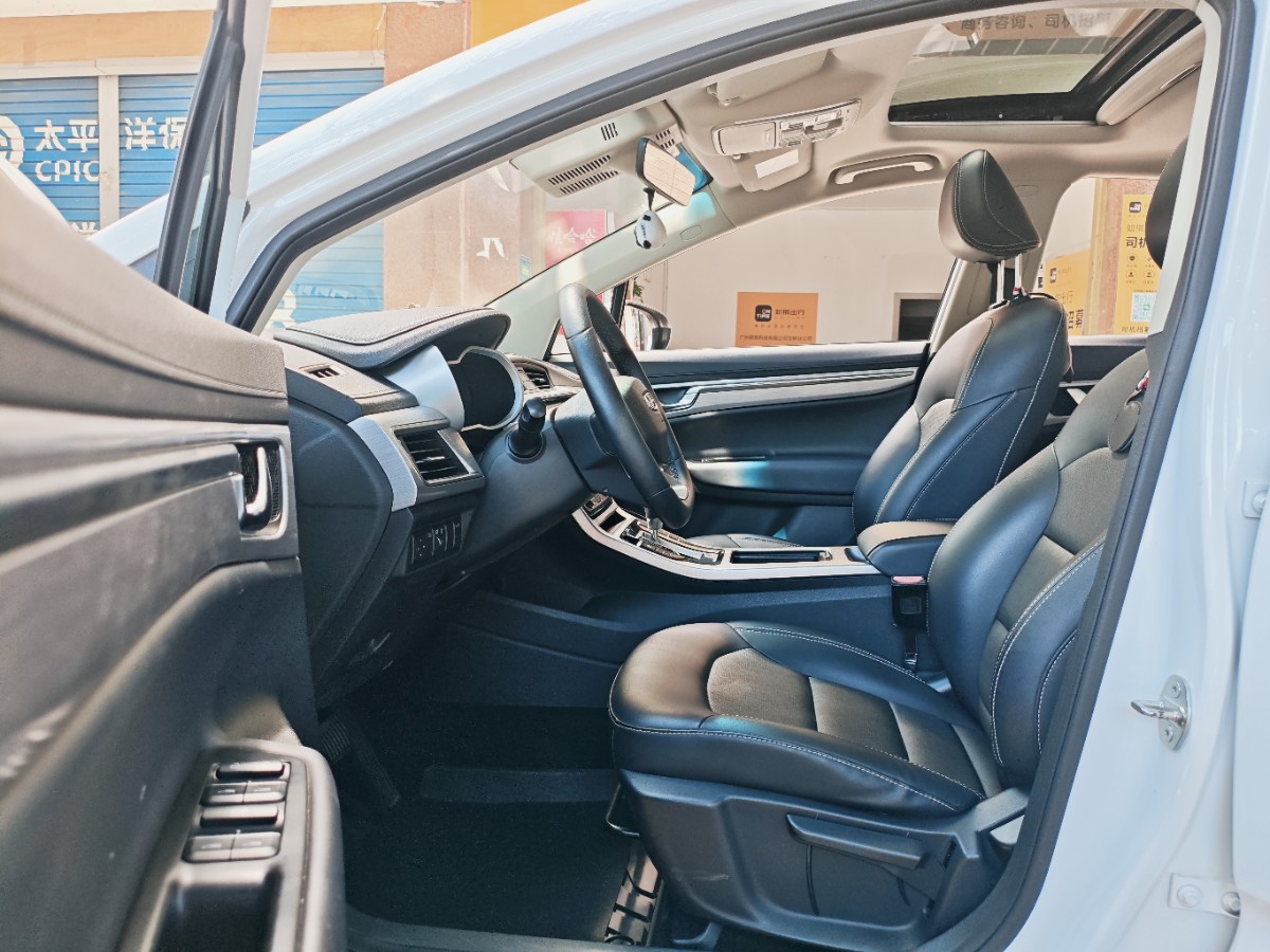 GEELY Emgrand GS 2019 #14 GEELY Emgrand GS 2019 صورة سيارة #14