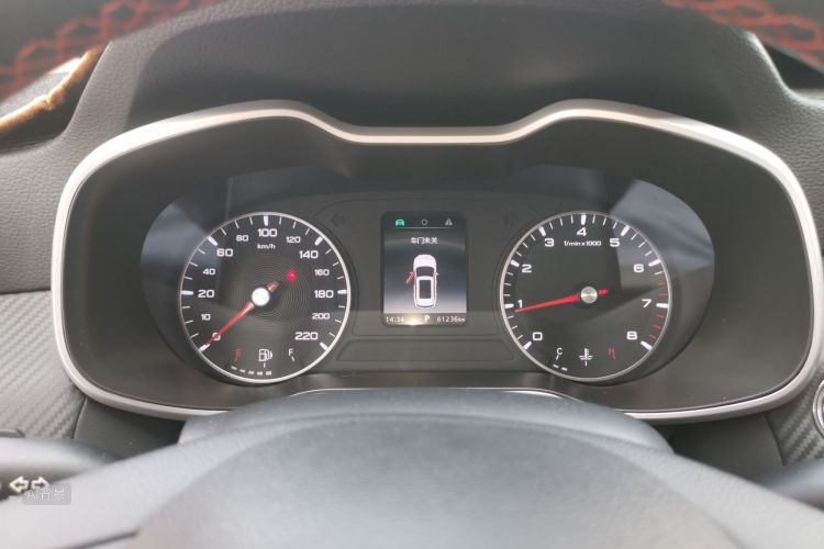 MG ZS 2019 car image #13