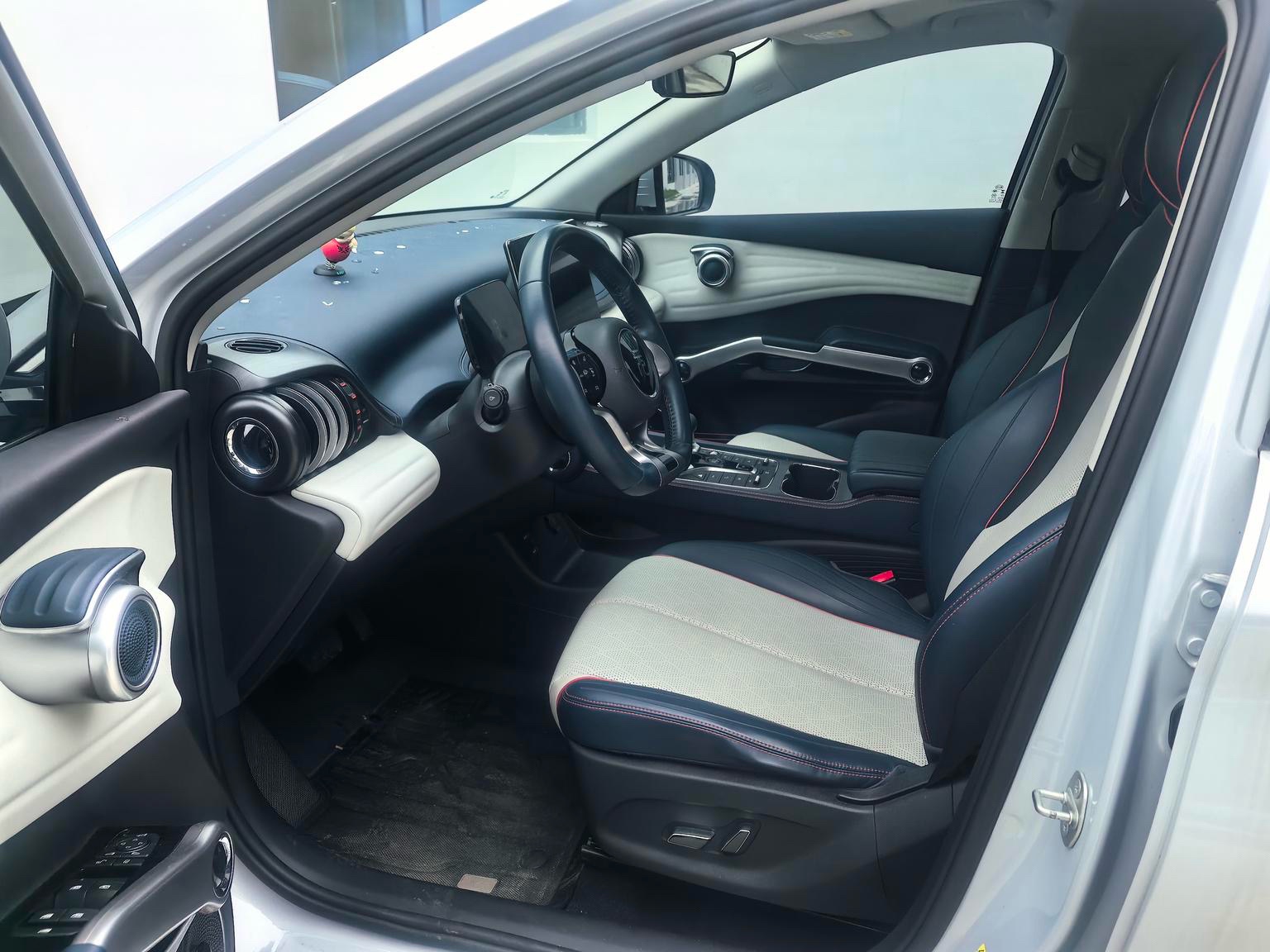 BYD Yuan Plus 2023 immagine di auto #10
