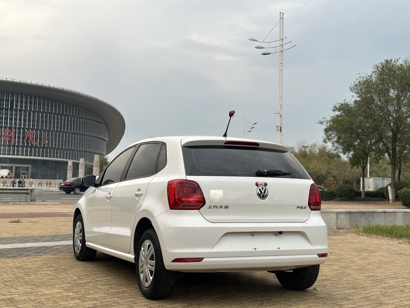 Volkswagen Polo 2017 car image #6