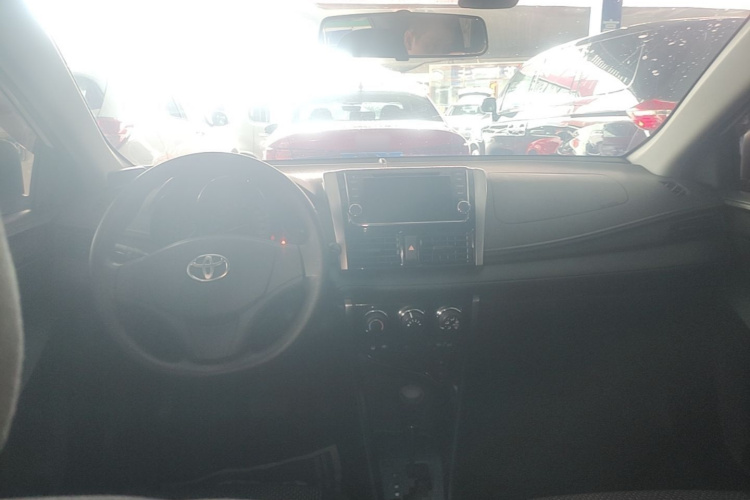 Toyota Vios 2015 #10 Toyota Vios 2015 car image #10