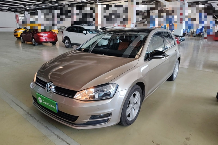 Volkswagen Golf 2017 car image #2
