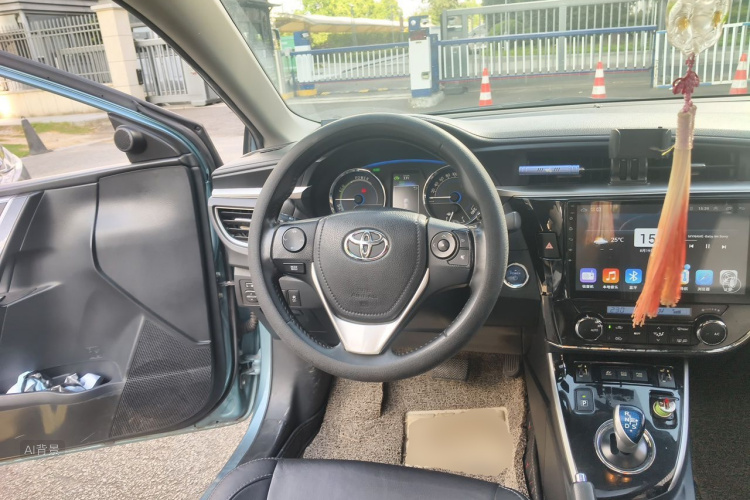 Toyota Corolla 2017 #12 Toyota Corolla 2017 car image #12