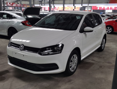 Volkswagen Polo 2017 car image 