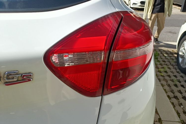 GEELY Emgrand GS 2016 car image #8