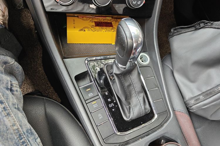 Volkswagen Bora 2020 صورة سيارة #16