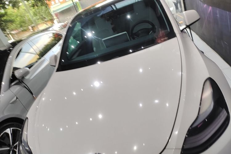 Tesla Model Y 2022 #3 Tesla Model Y 2022 car image #3