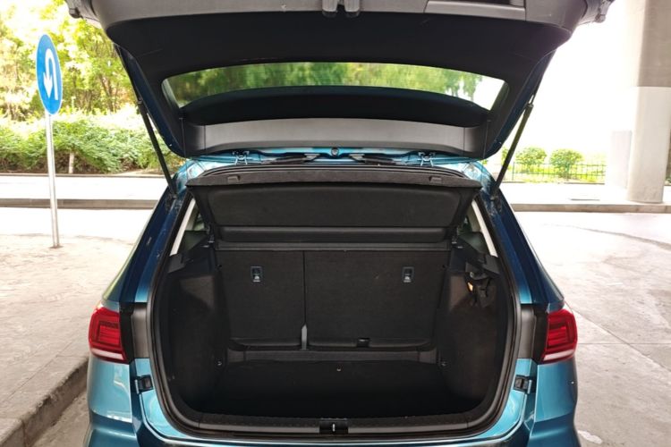 Volkswagen Tharu 2019 car image #19