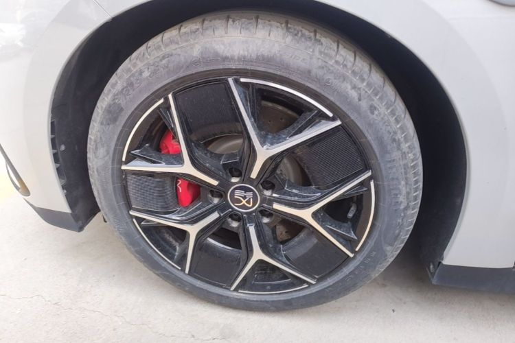 BYD Han 2022 car image #9